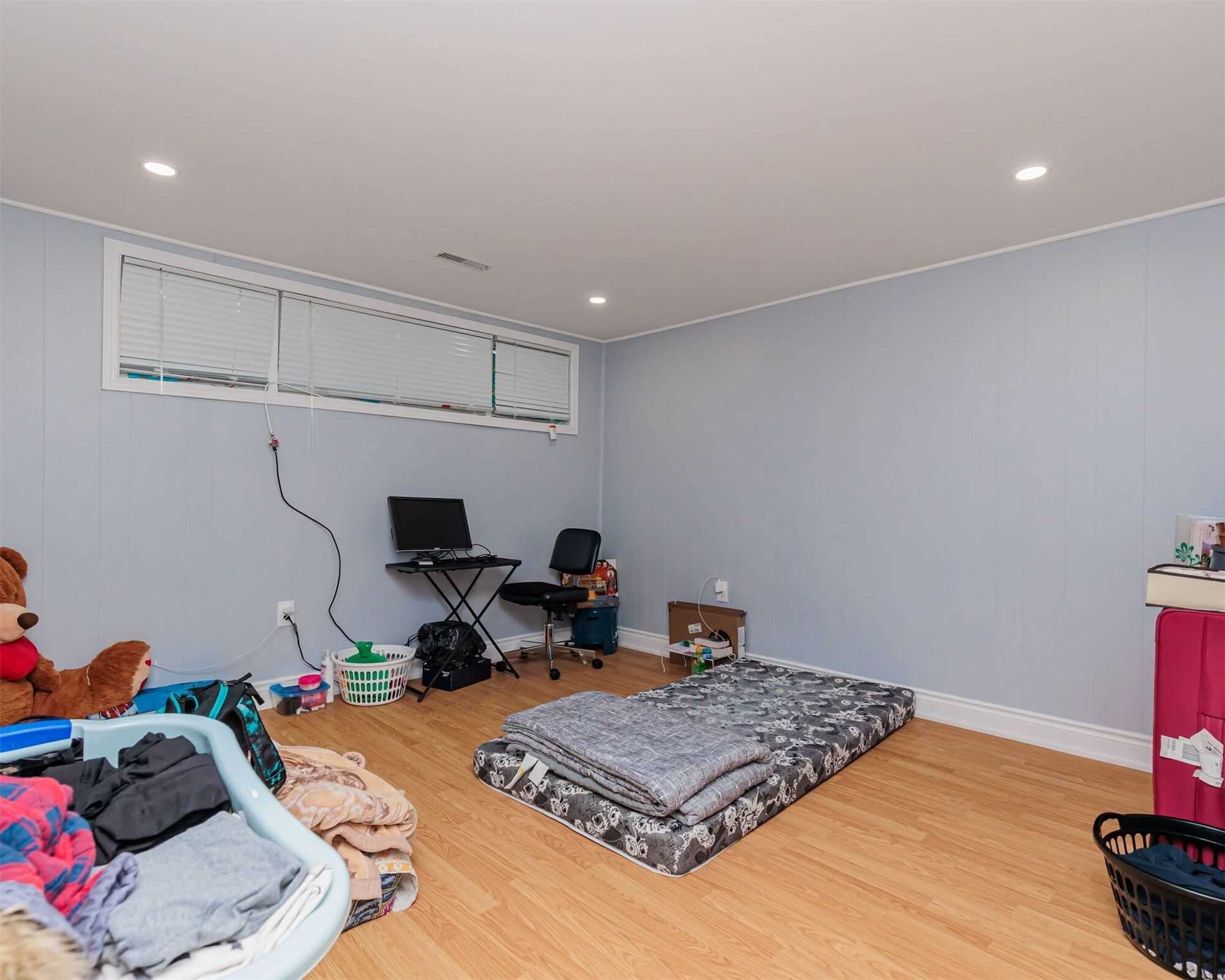 Listing W5823737 - Large Photo # 21
