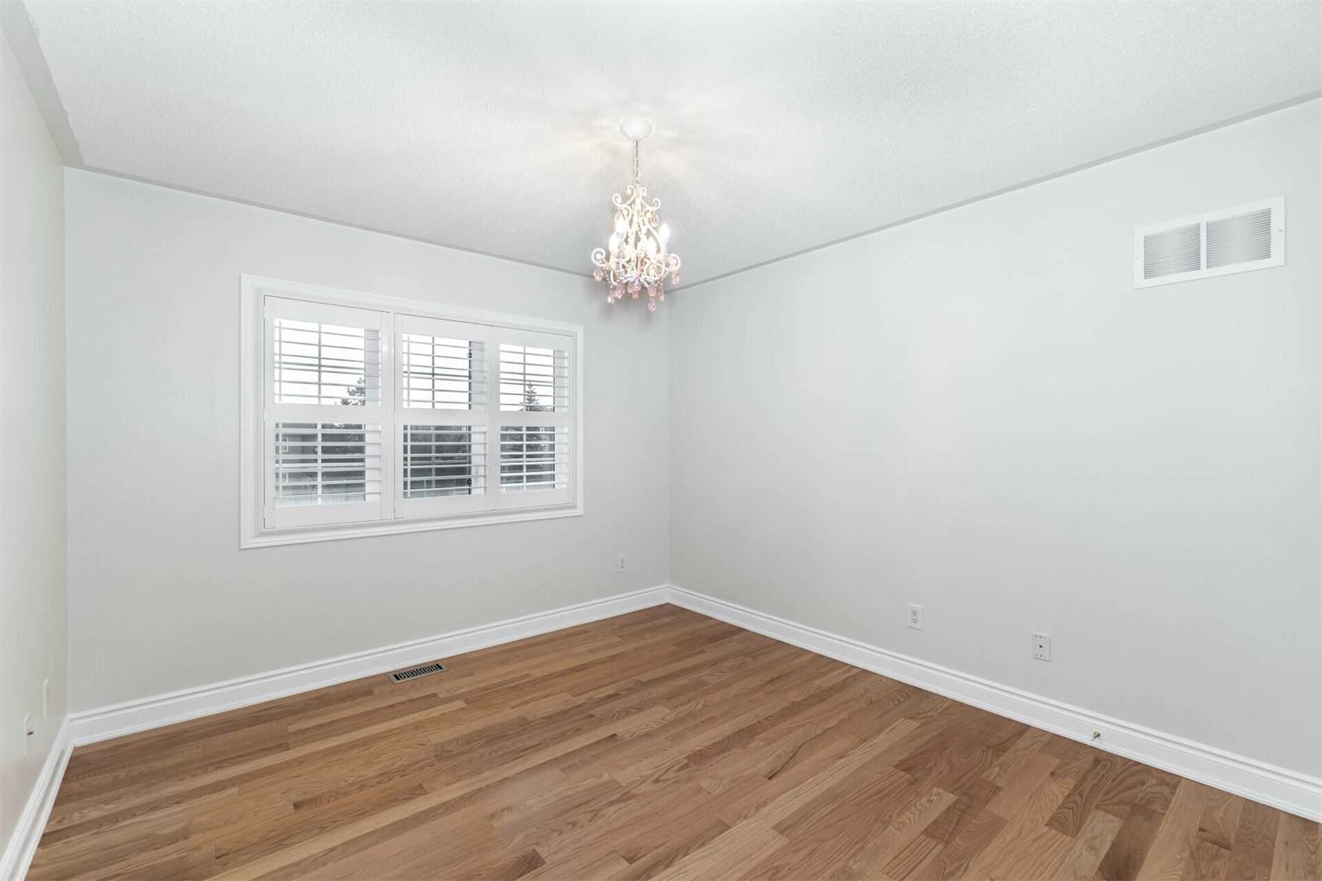 Listing W5824318 - Large Photo # 22