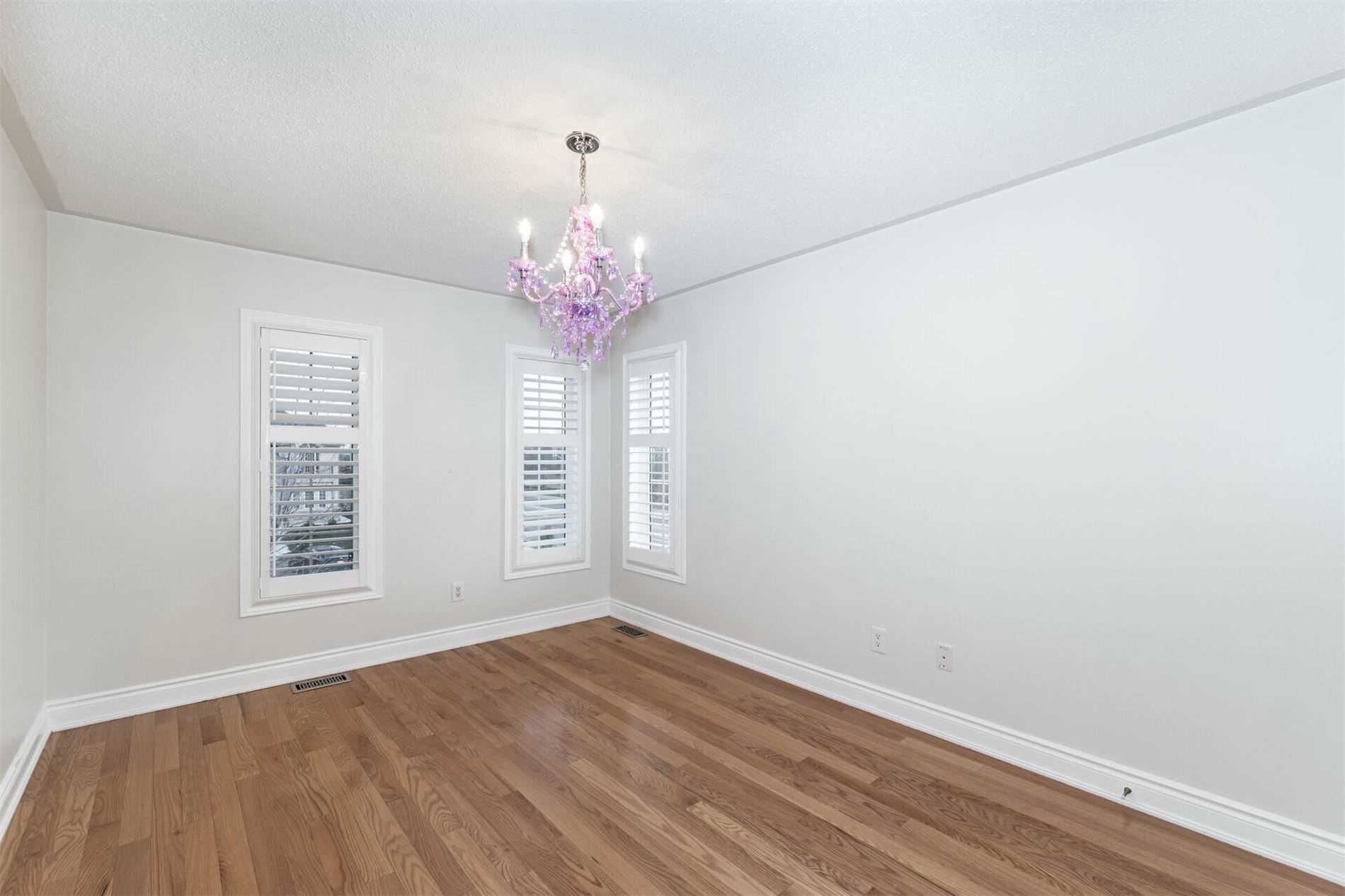 Listing W5824318 - Large Photo # 20