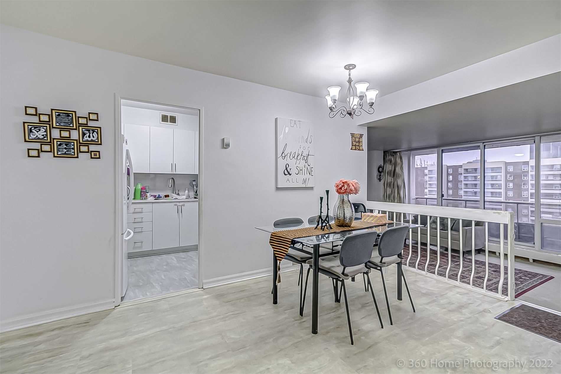 25 Four Winds Dr, #902