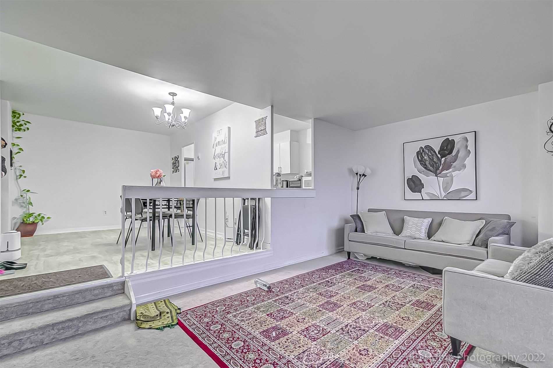 25 Four Winds Dr, #902