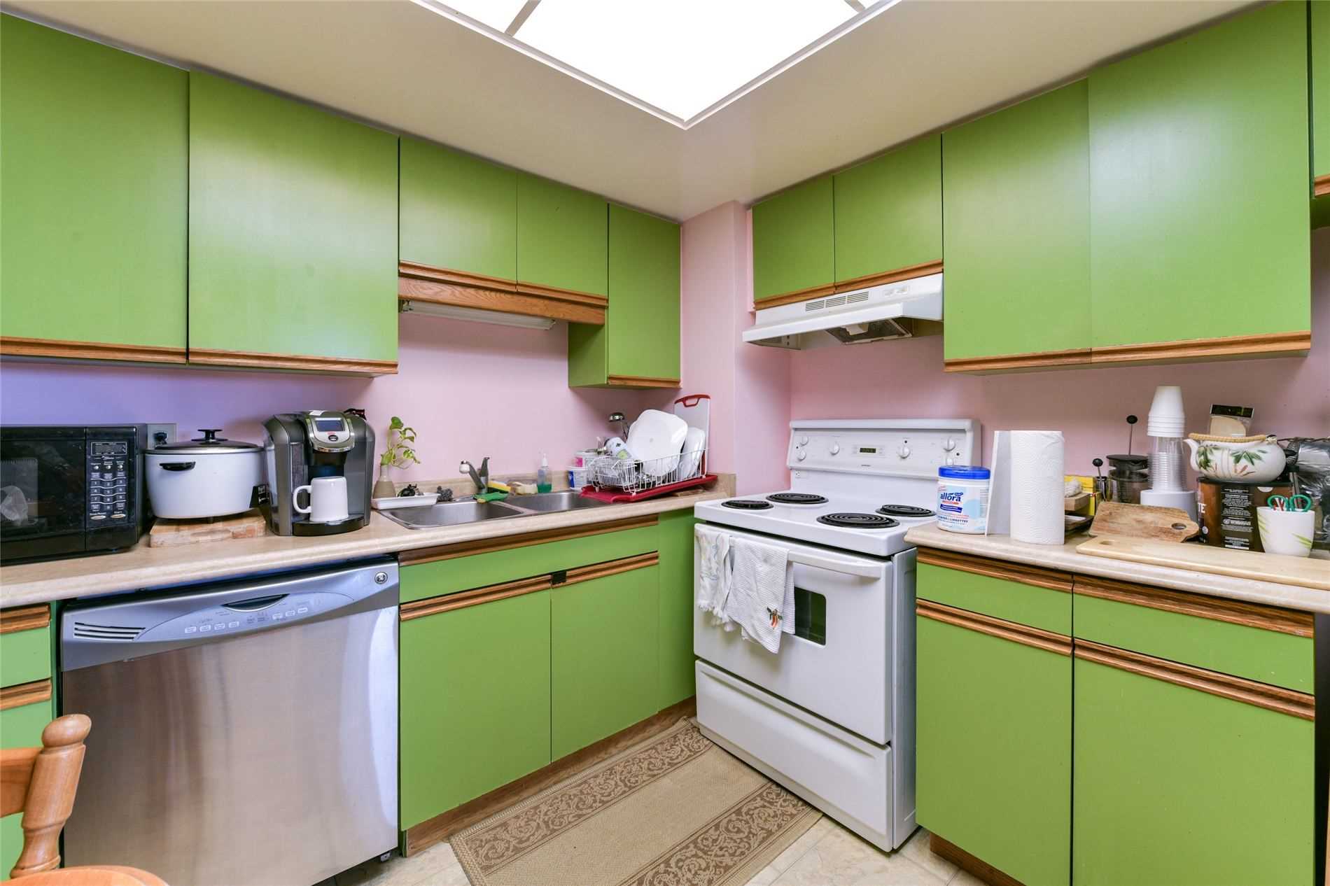 Listing W5826919 - Large Photo # 12