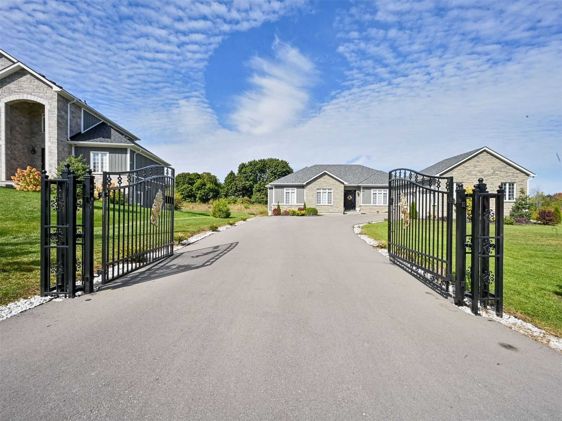Listing W5827031 - Large Photo # 1