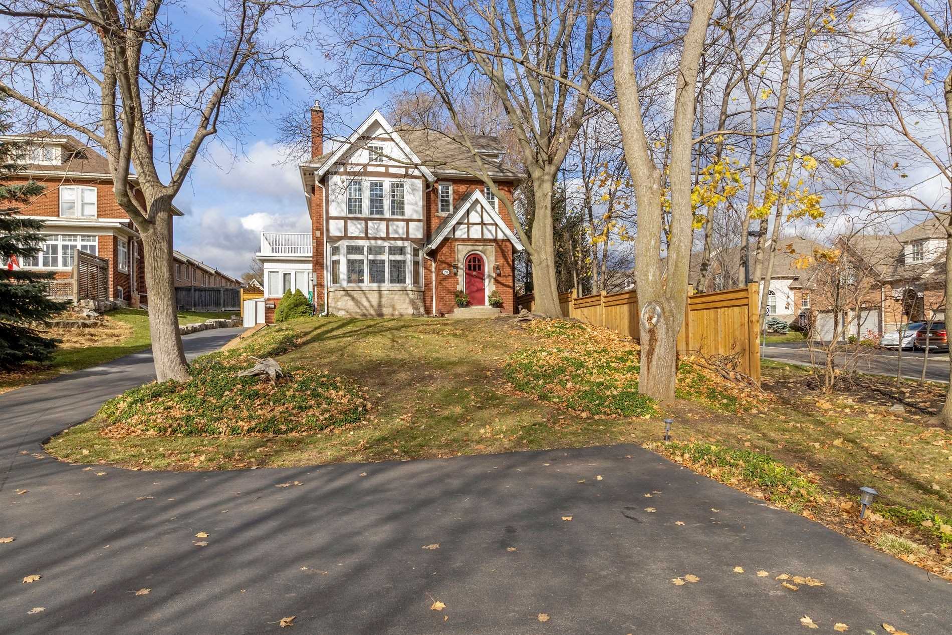 295 Plains Road W