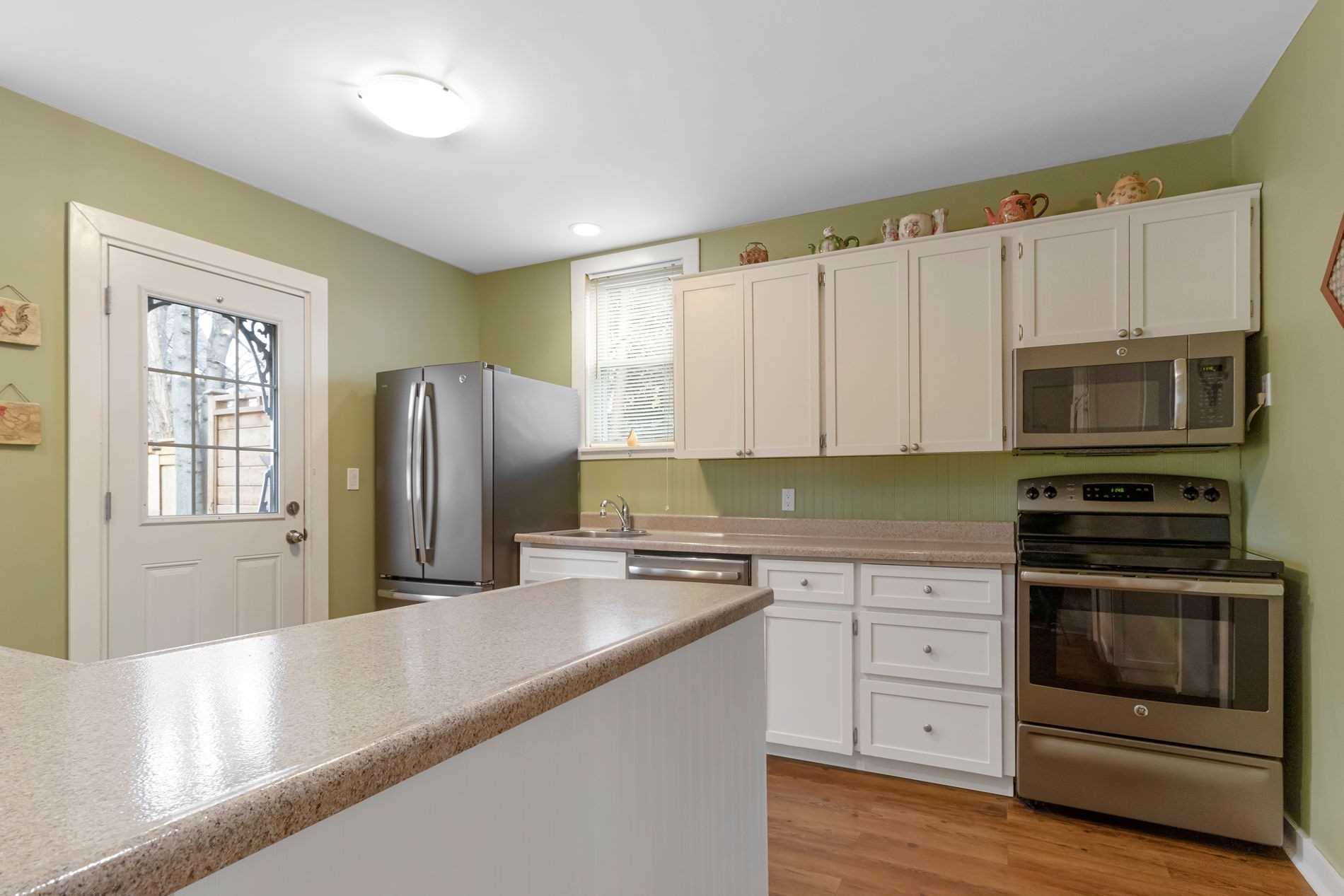 295 Plains Road W