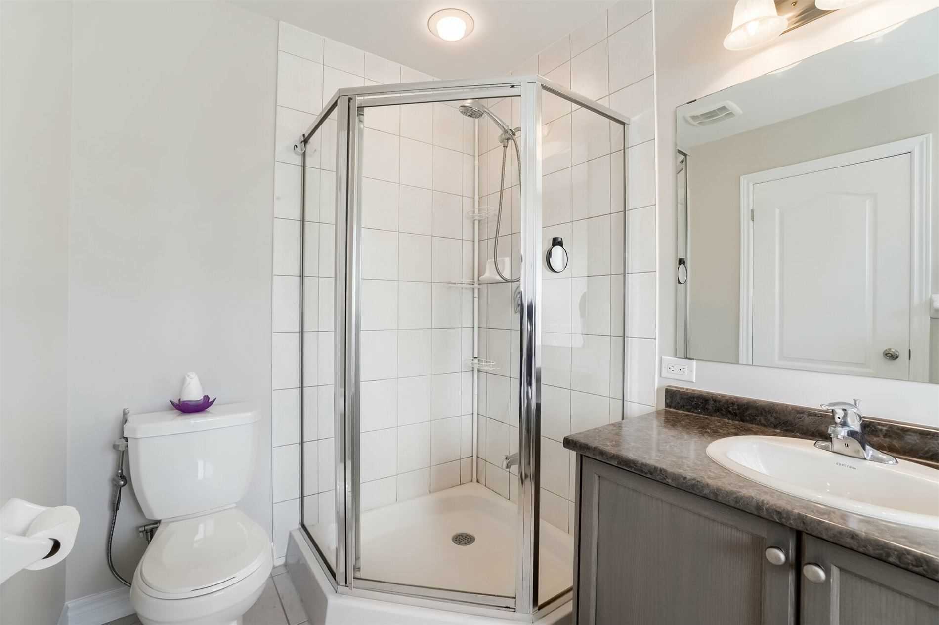 60 Mcechearn Cres