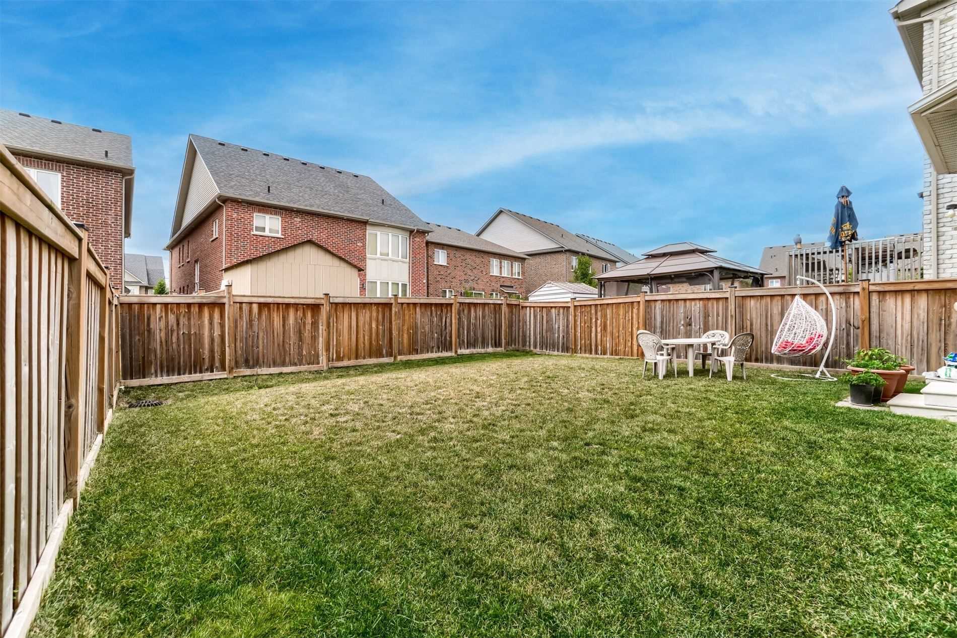 60 Mcechearn Cres
