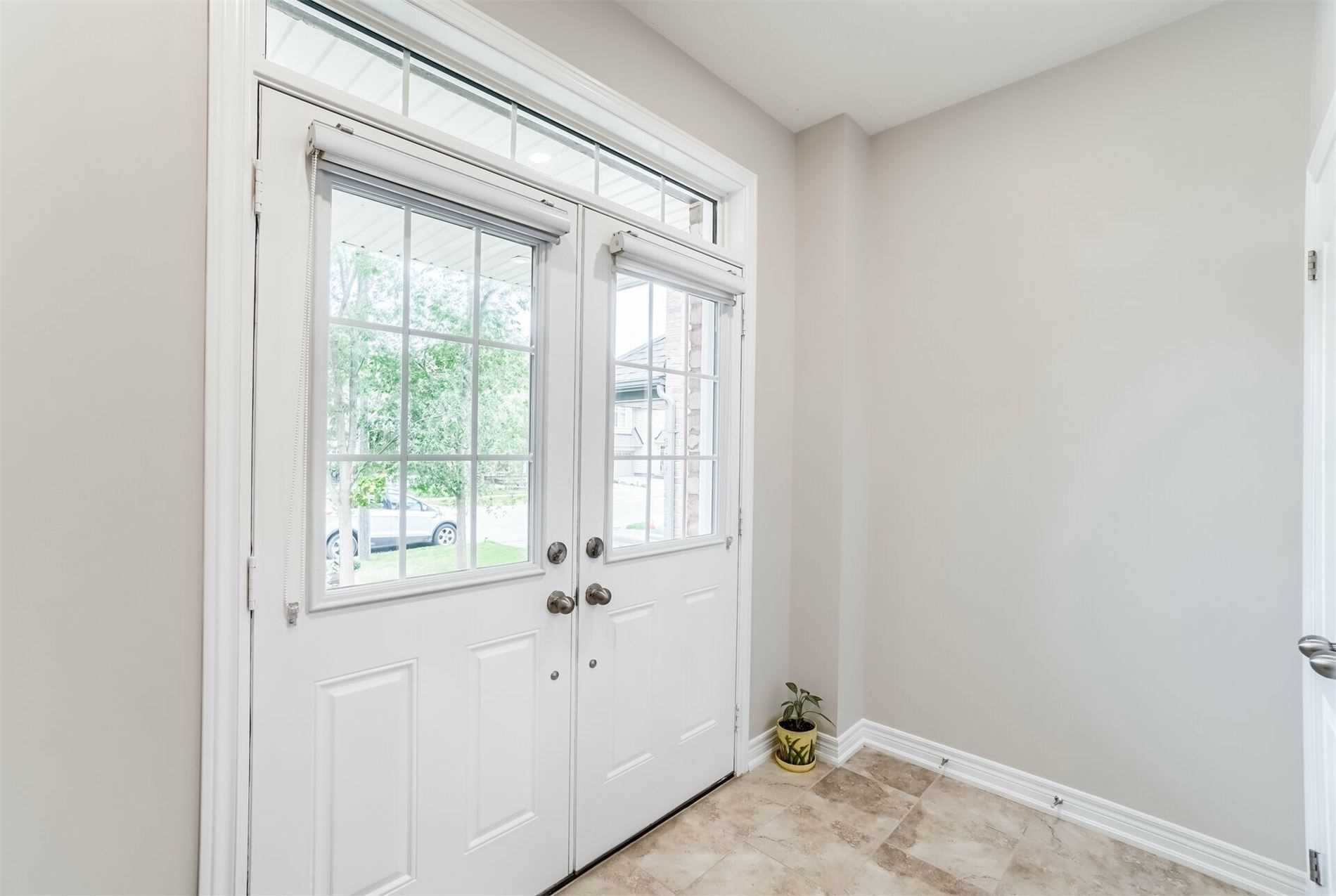 60 Mcechearn Cres