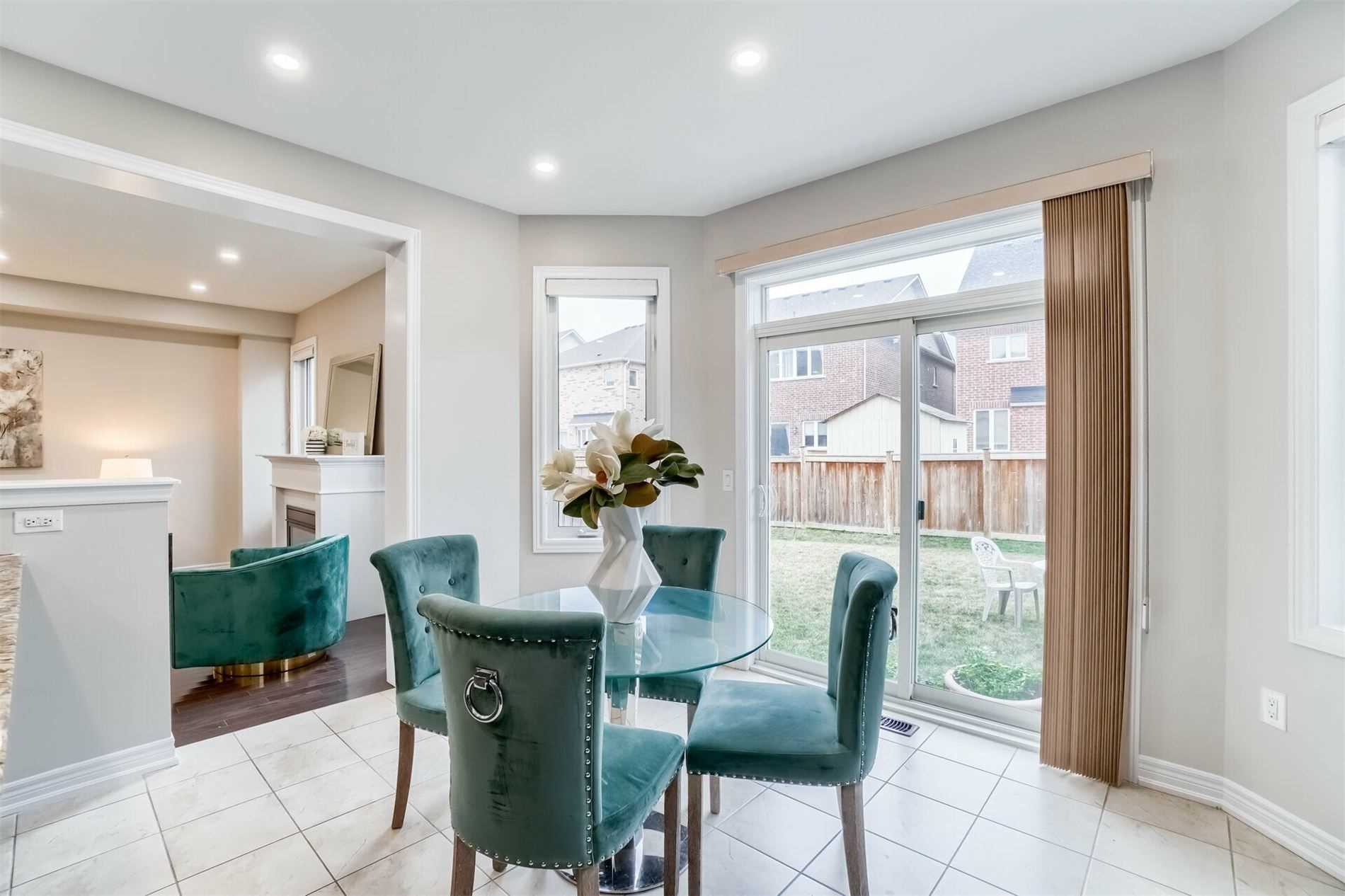 60 Mcechearn Cres
