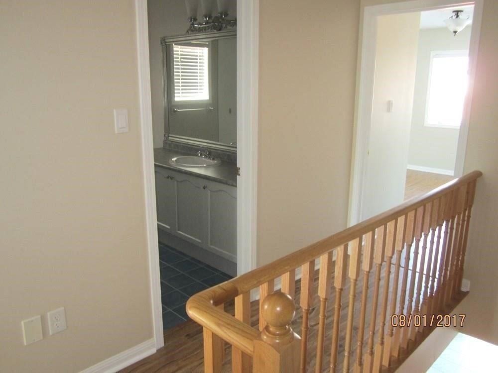 573 Willmott Crescent