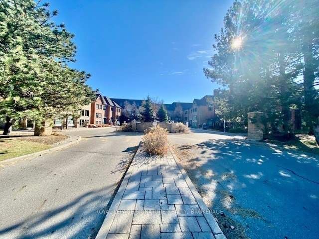 Listing W5828621 - Large Photo # 3