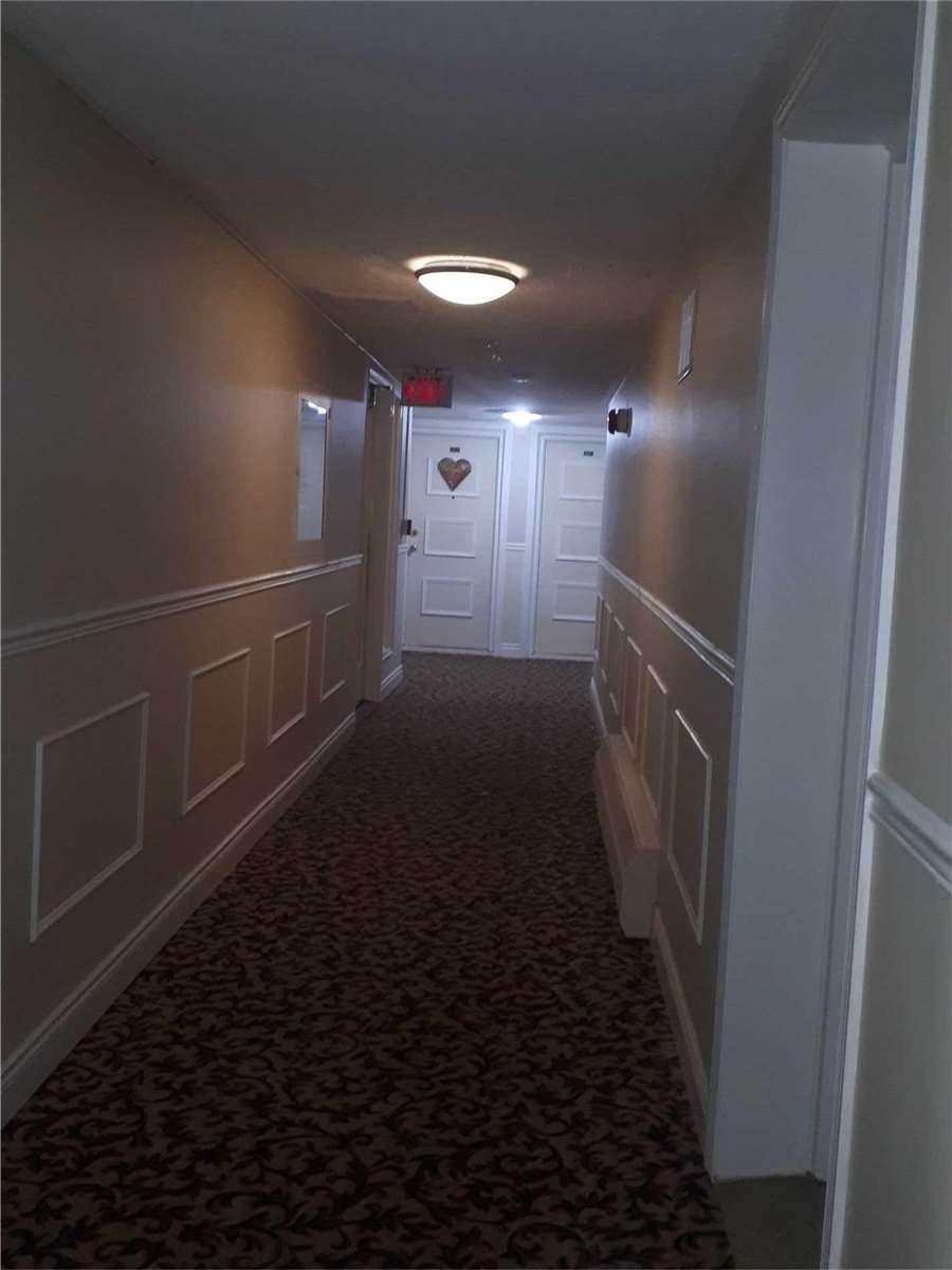 Listing W5828828 - Large Photo # 4