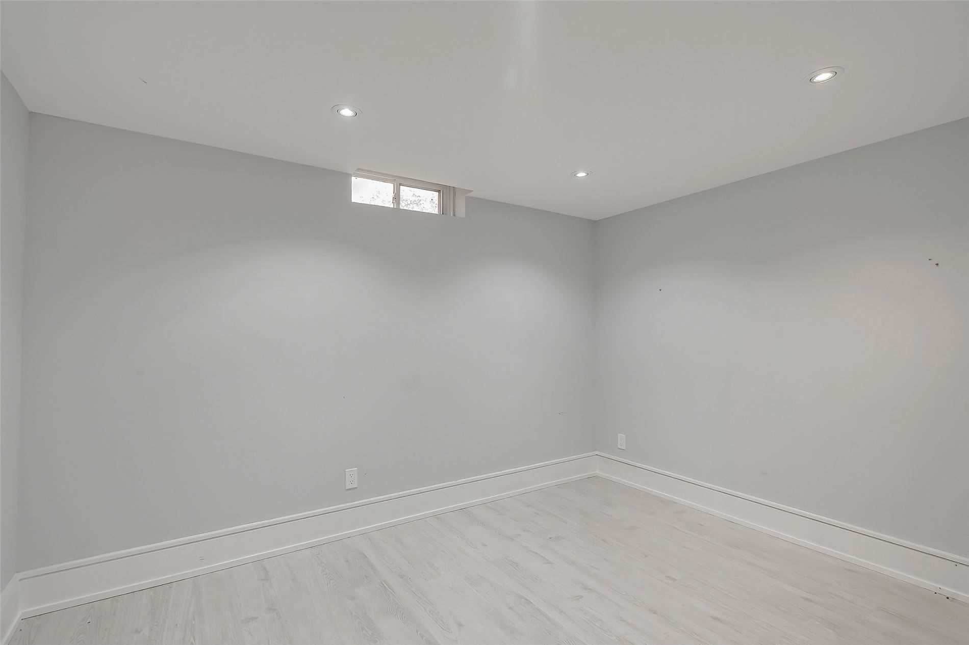 Listing W5828840 - Large Photo # 30