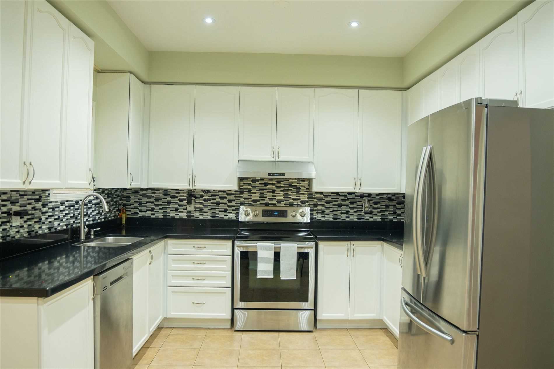 14 Trumpet Valley Blvd