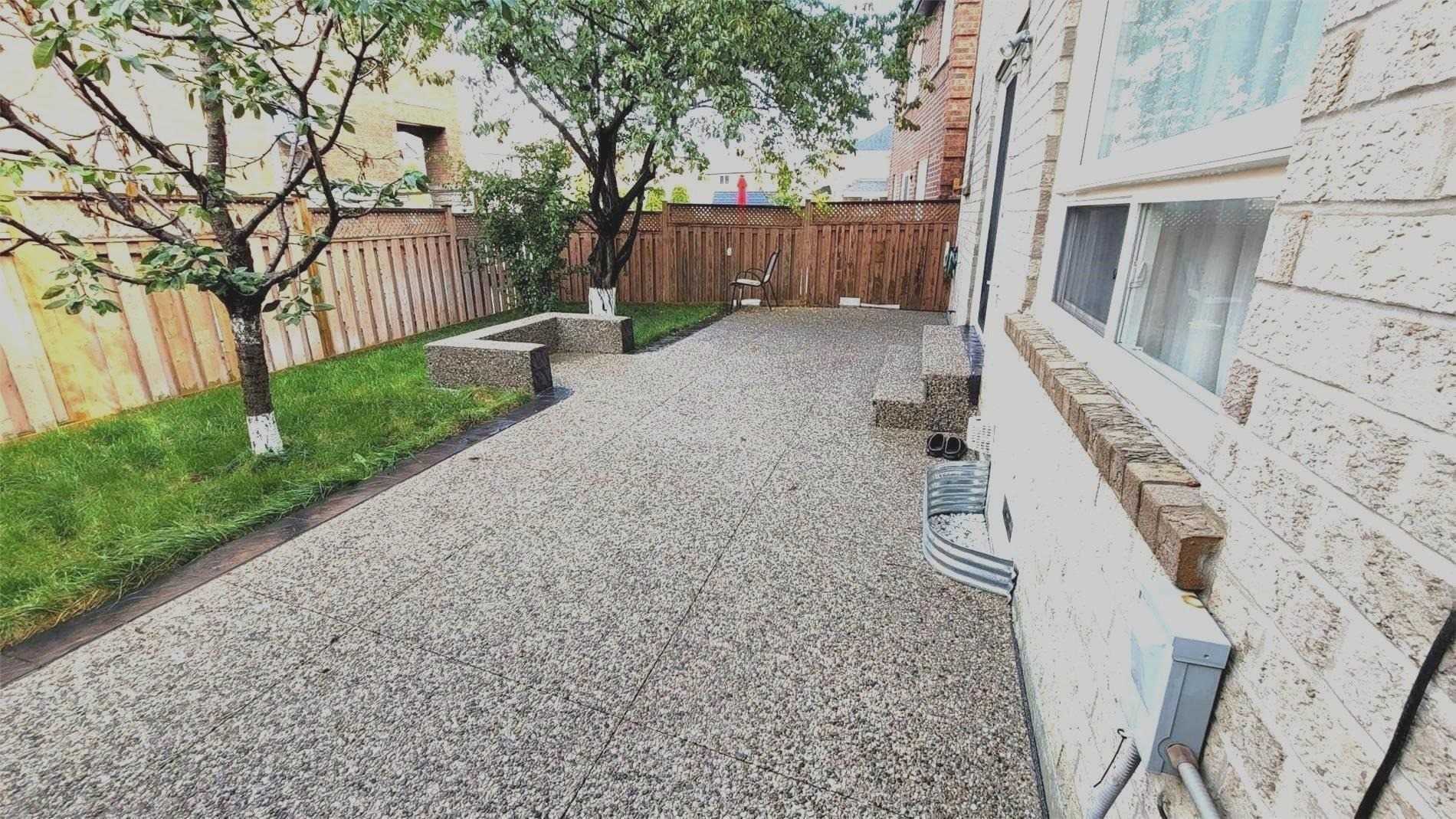 14 Trumpet Valley Blvd