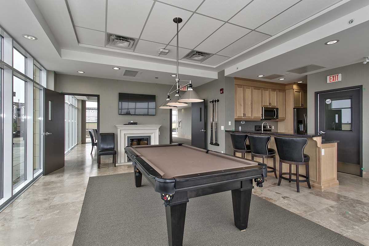 205 Lakeshore Road W #201