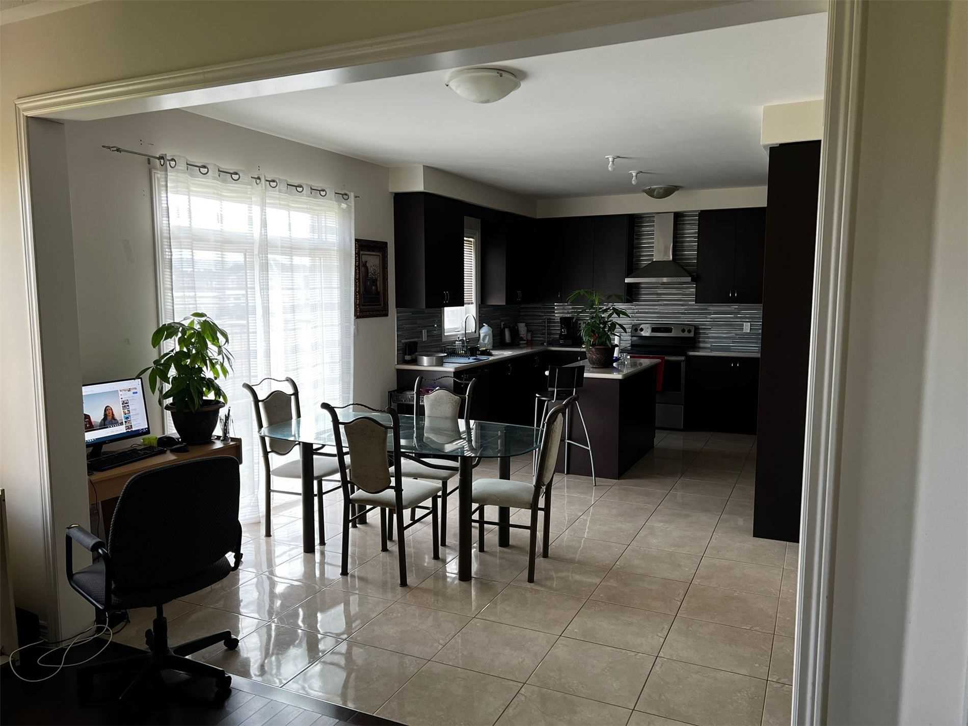 39 Bering Road, #Main