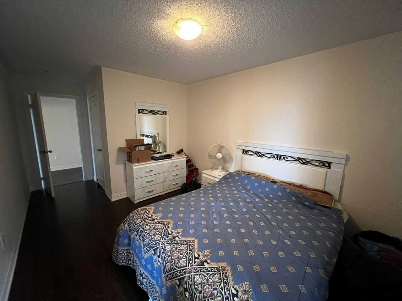 39 Bering Road, #Main