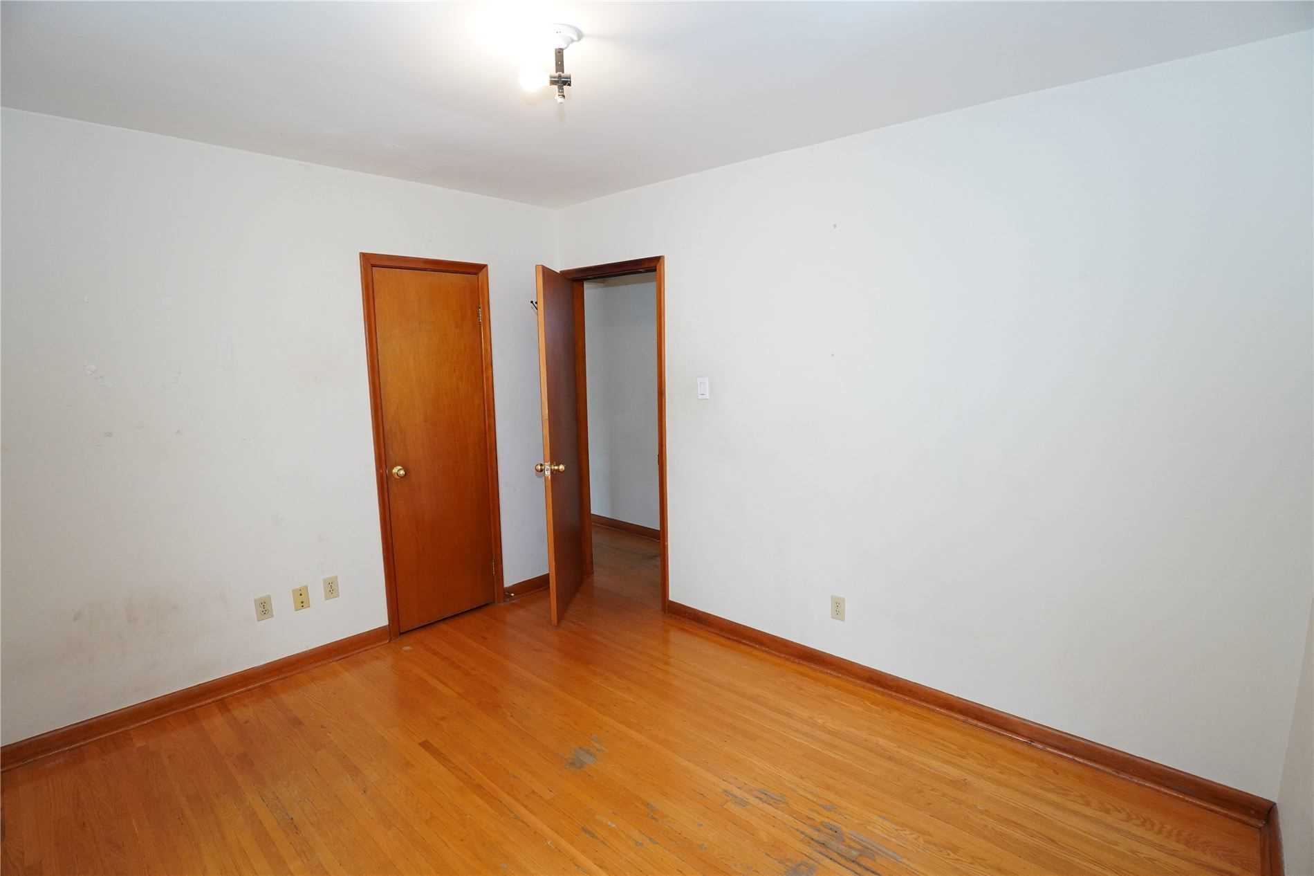 485 Rebecca St