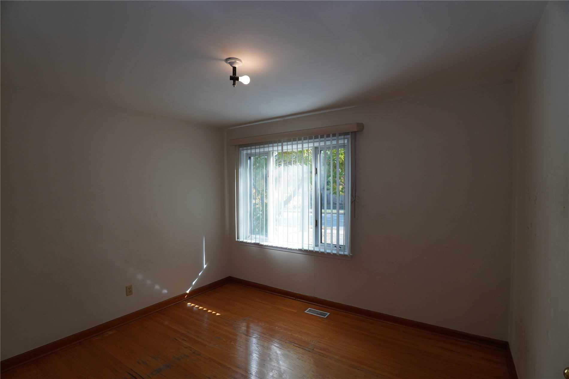 485 Rebecca St