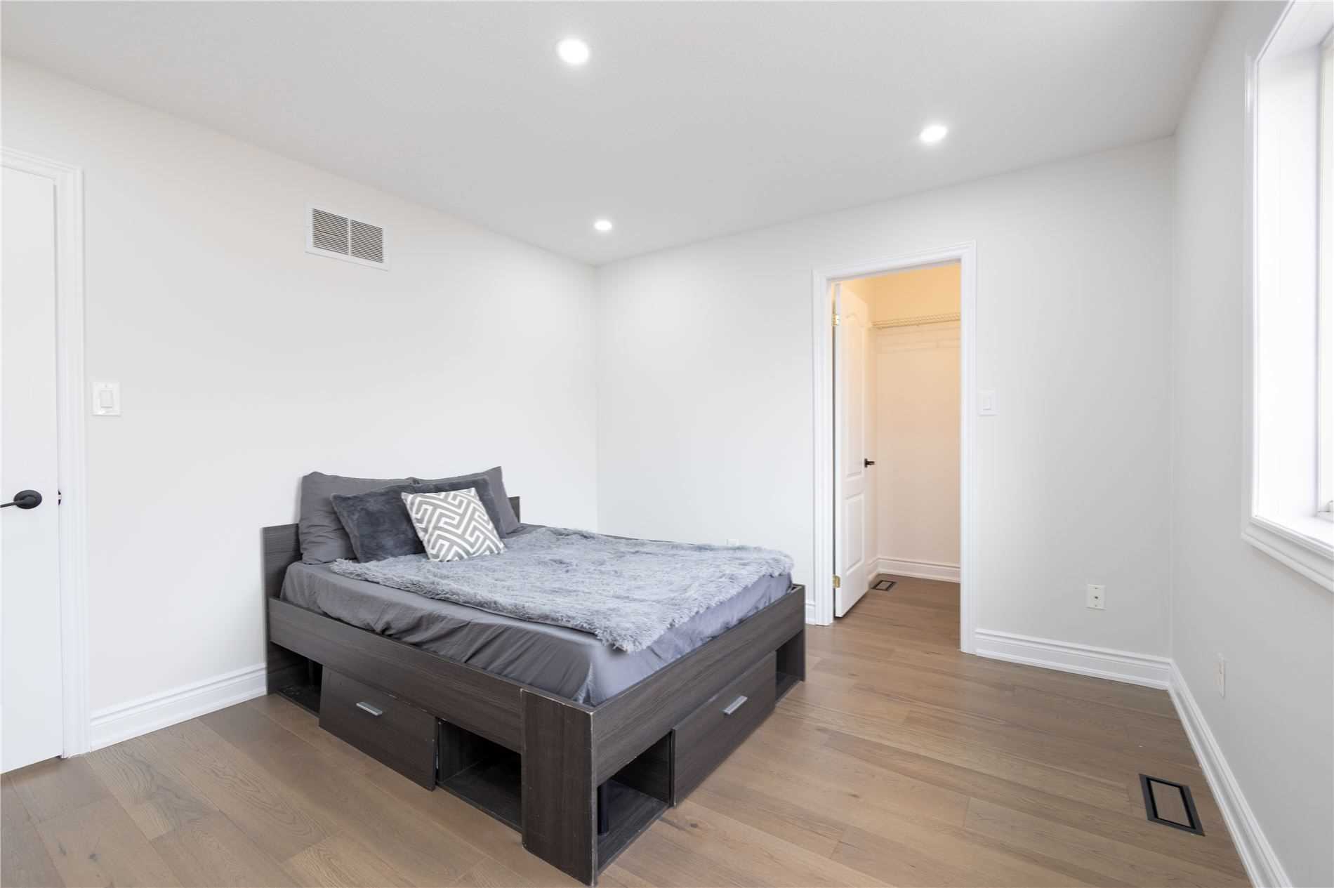 Listing W5833242 - Large Photo # 17