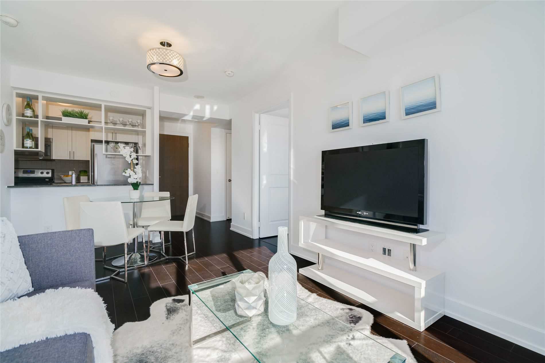 #407 - 6 Eva Rd, Toronto