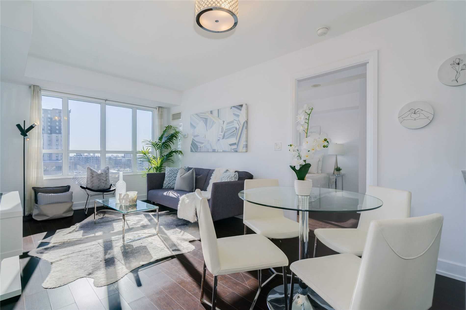 #407 - 6 Eva Rd, Toronto