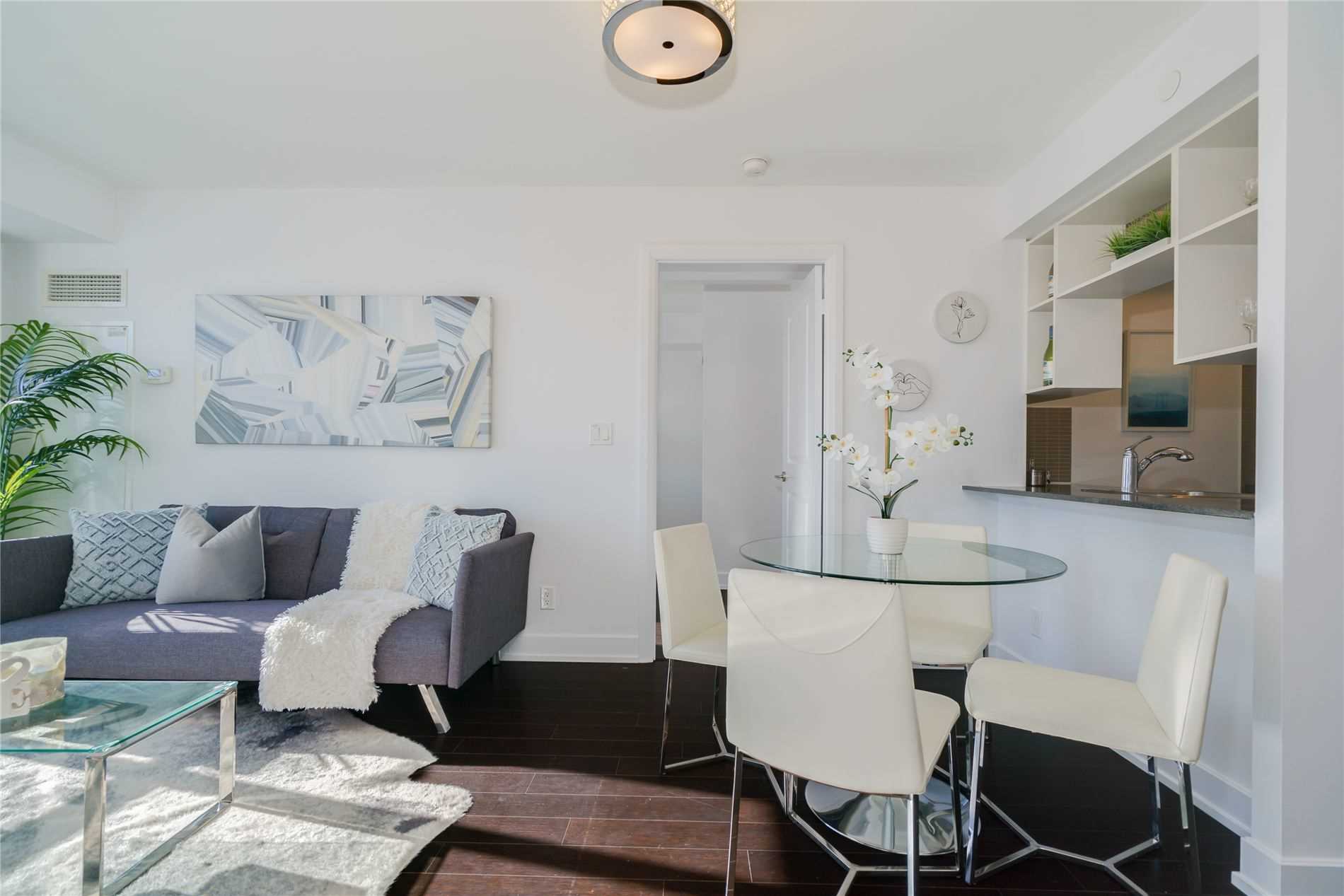 #407 - 6 Eva Rd, Toronto