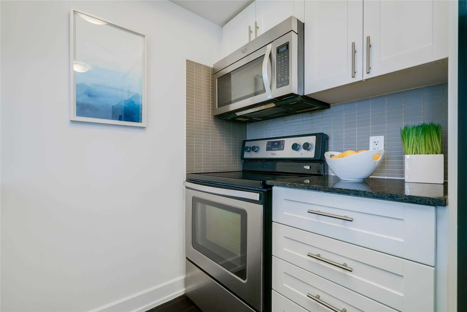 #407 - 6 Eva Rd, Toronto
