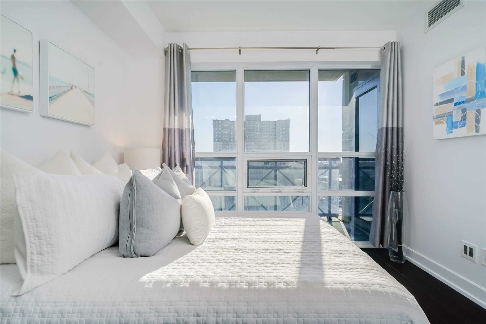 #407 - 6 Eva Rd, Toronto