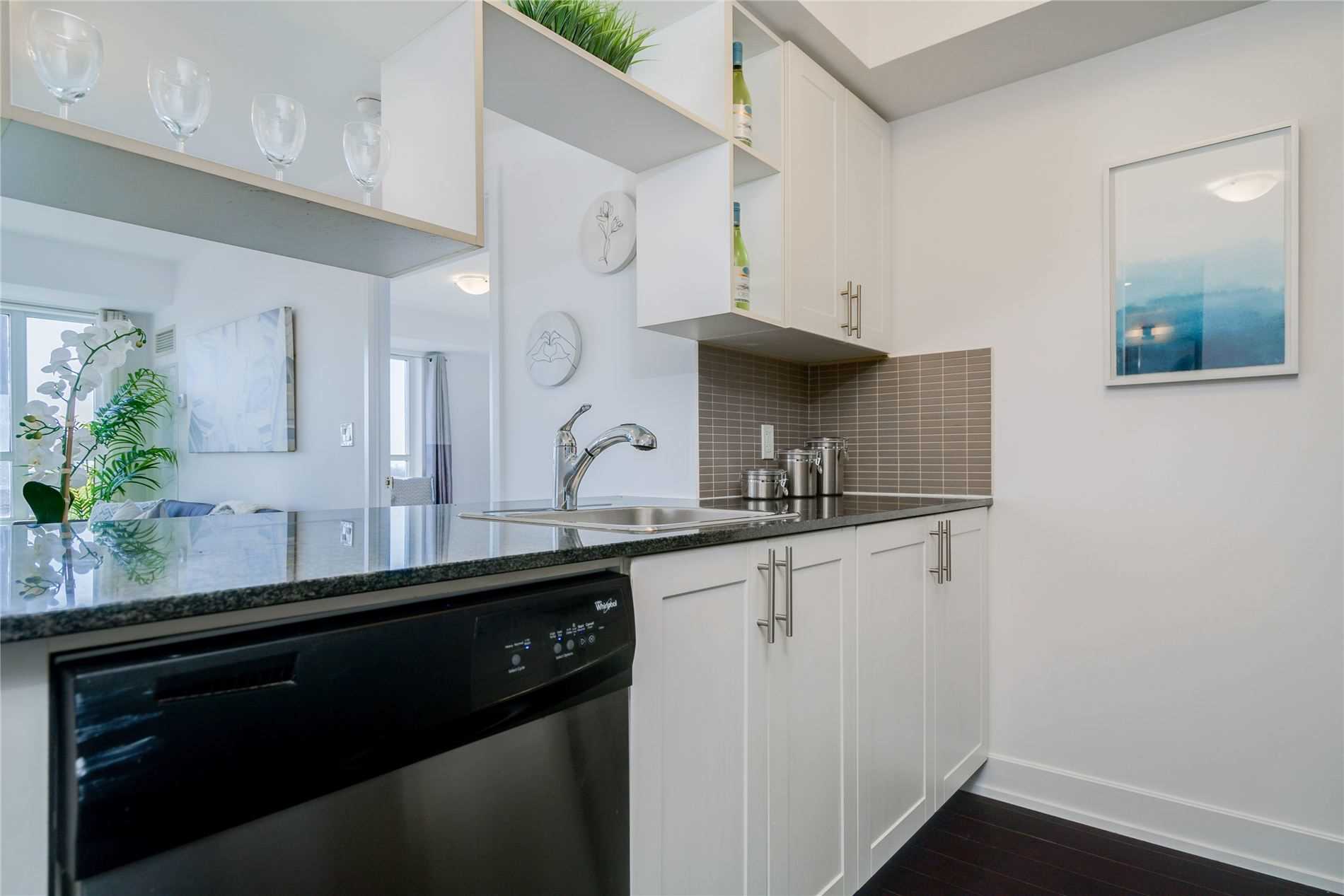 #407 - 6 Eva Rd, Toronto