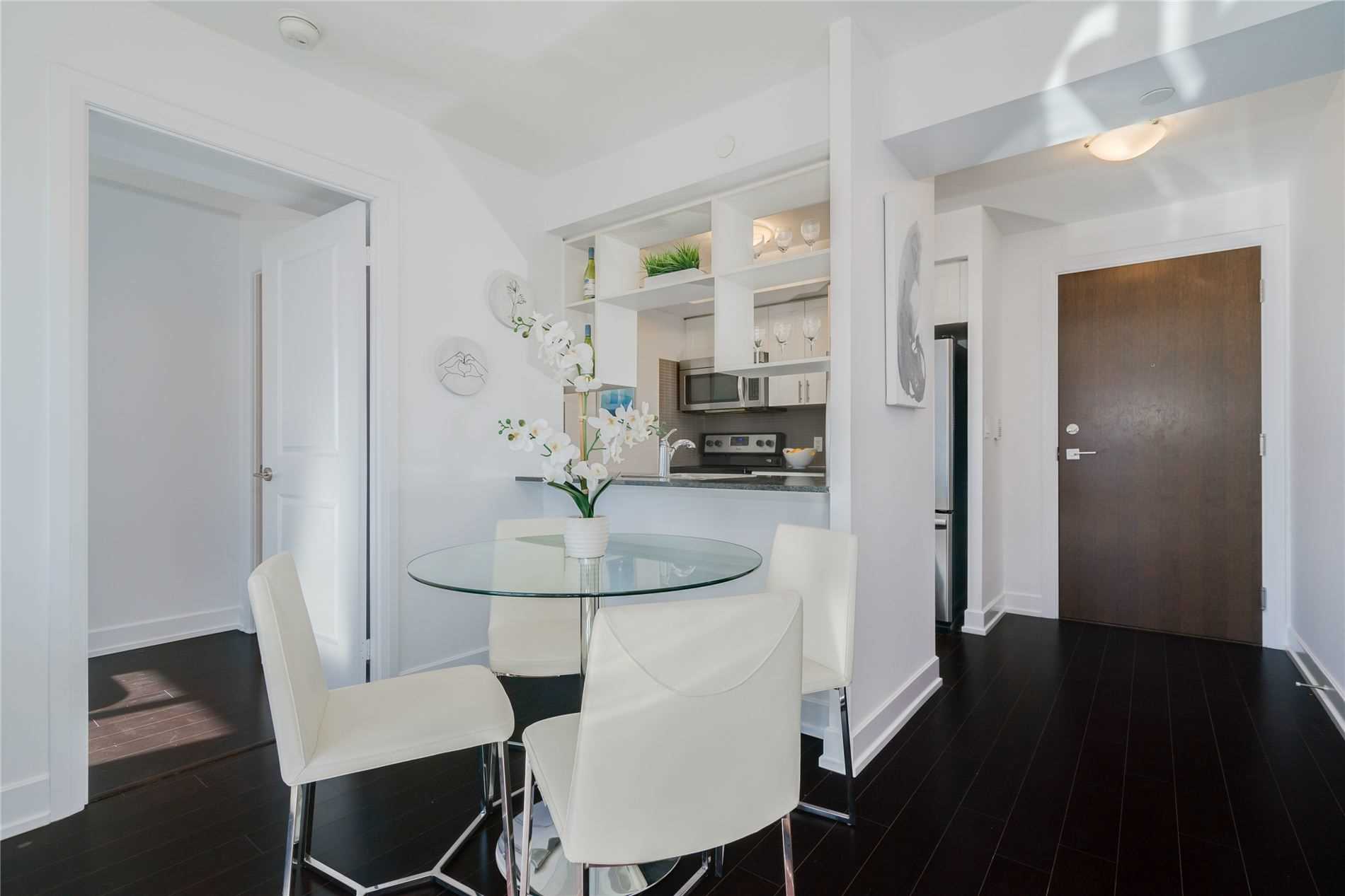#407 - 6 Eva Rd, Toronto