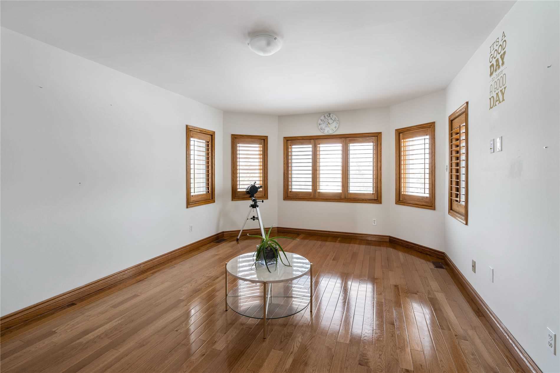 Listing W5833531 - Large Photo # 31