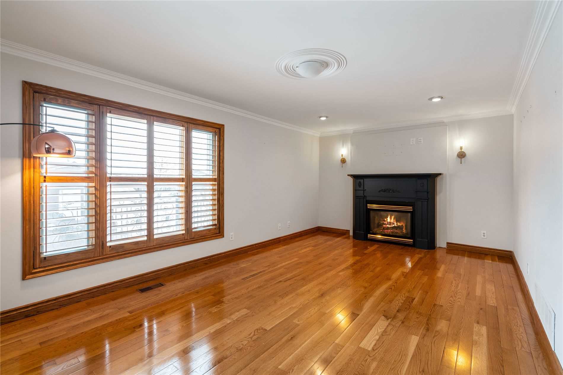 Listing W5833531 - Large Photo # 10