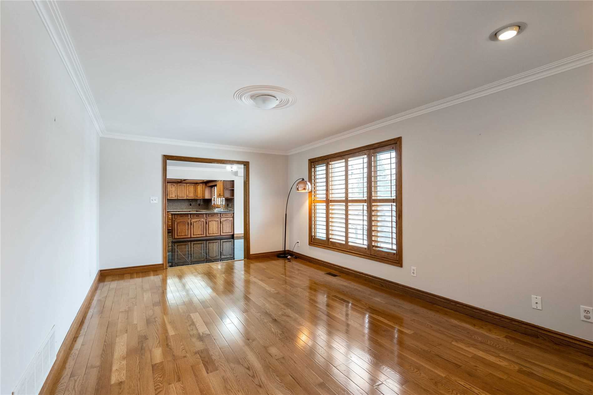 Listing W5833531 - Large Photo # 11