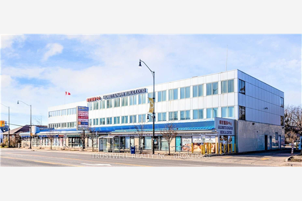 164 Queen St E, Brampton