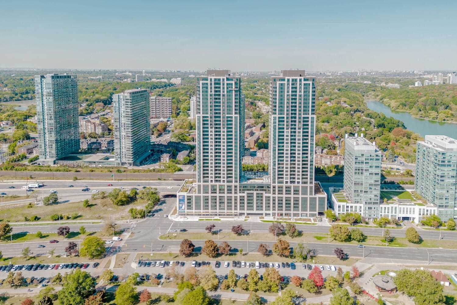 1928 Lakeshore Blvd W, #3807