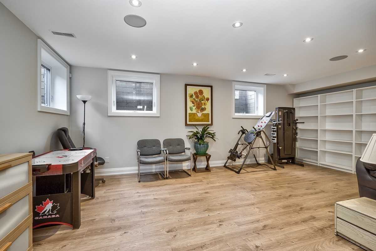 30 Joymar Dr