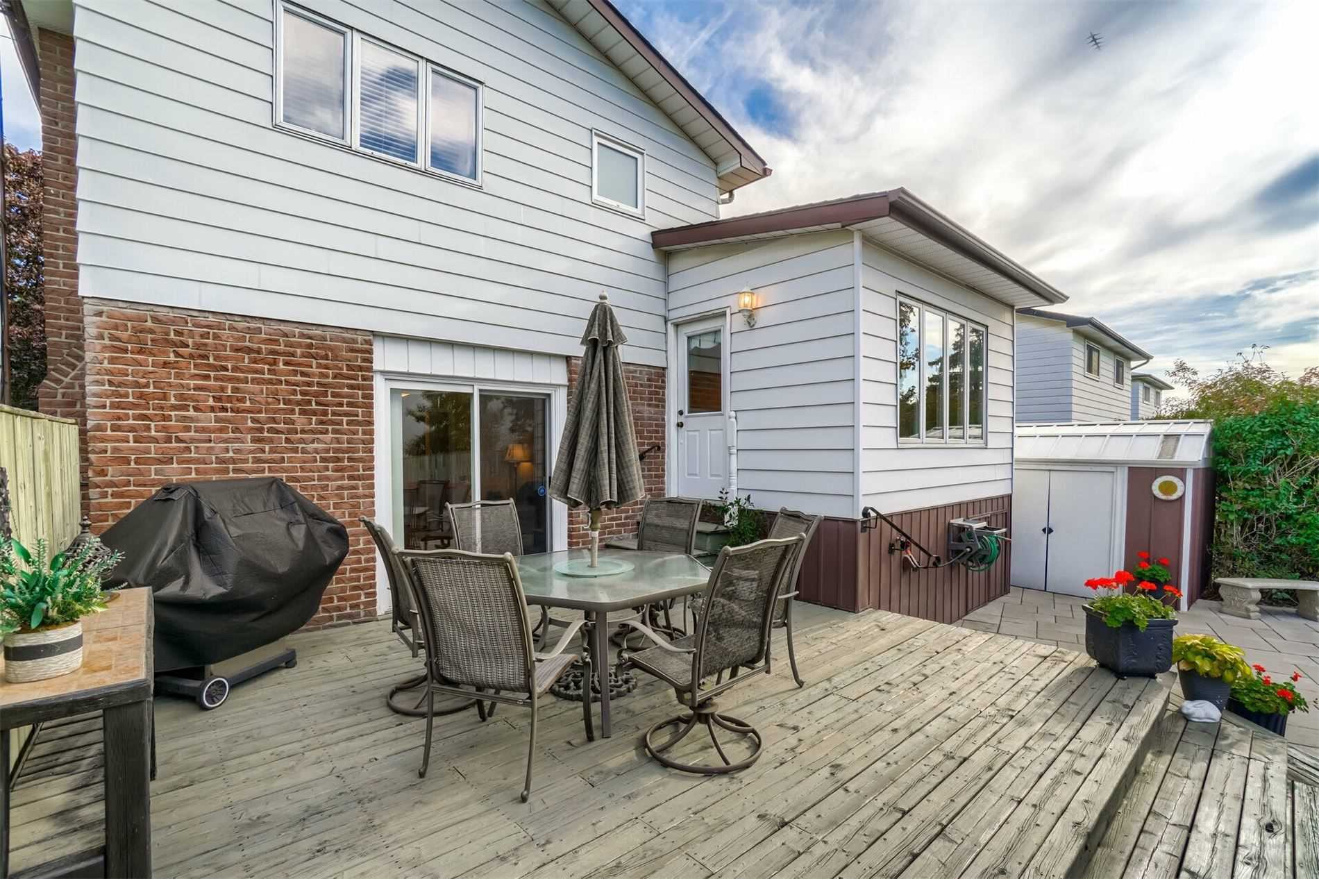 340 Ridge Dr