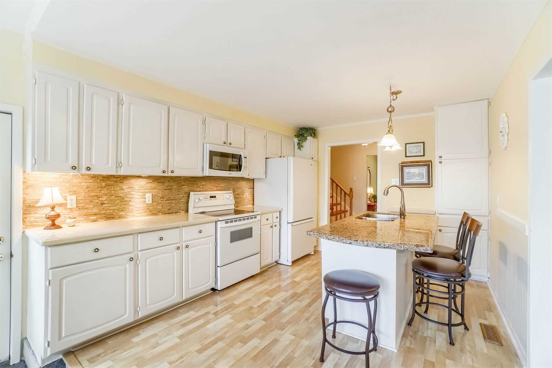 340 Ridge Dr