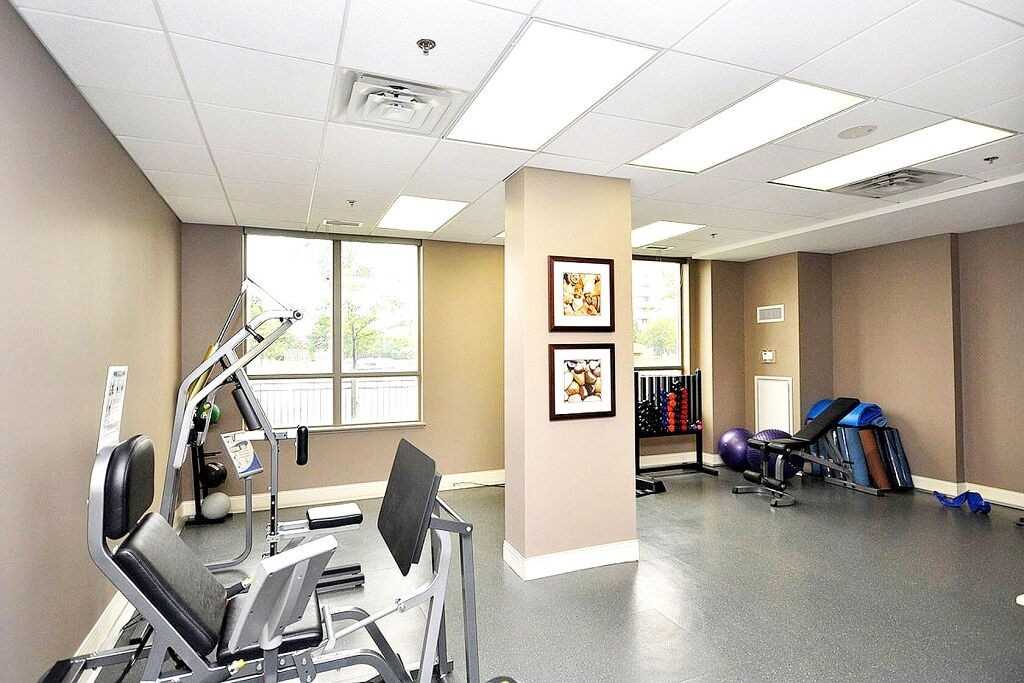 810 Scollard Crt, #1003