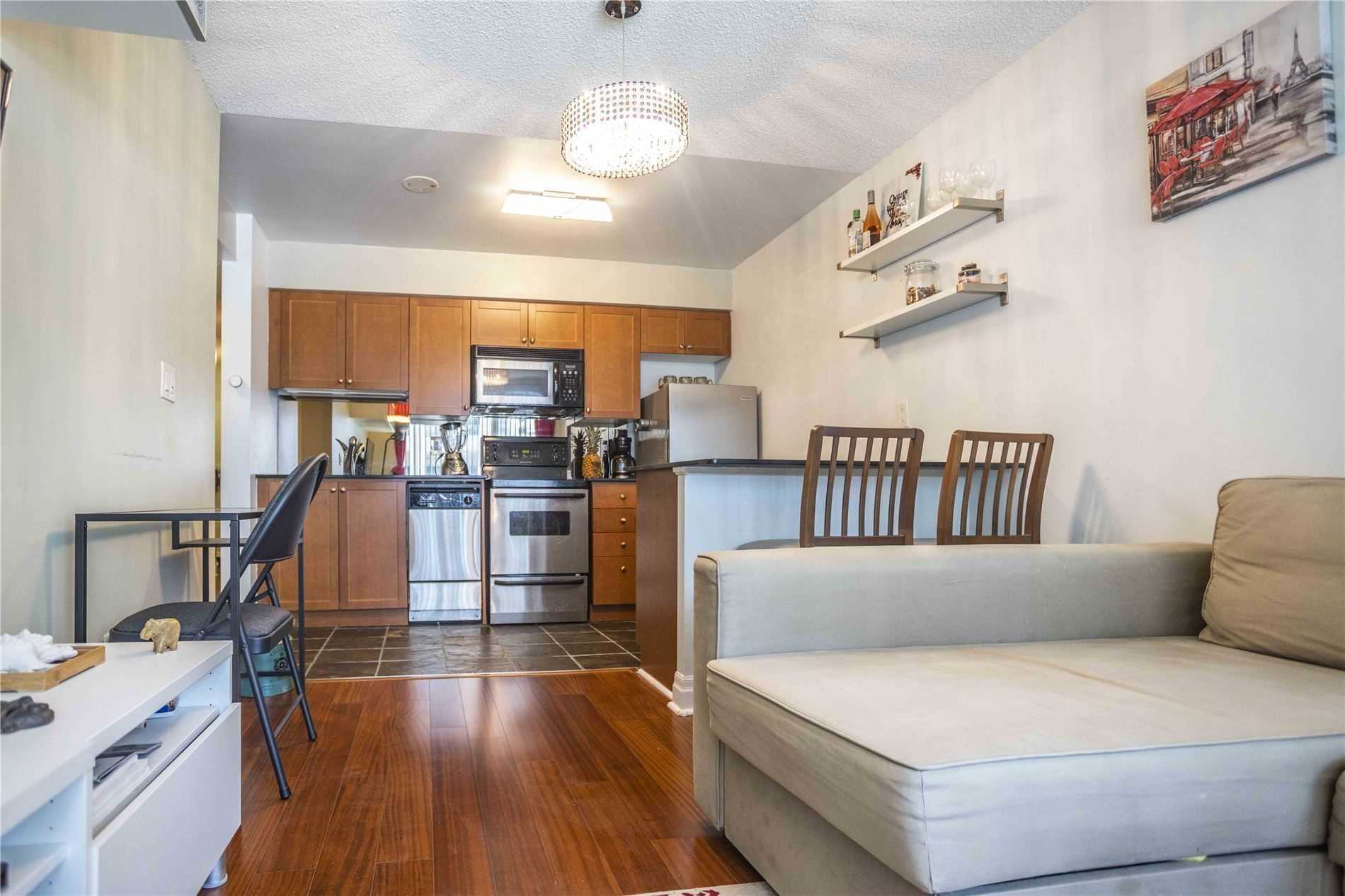 Listing W5835766 - Large Photo # 4