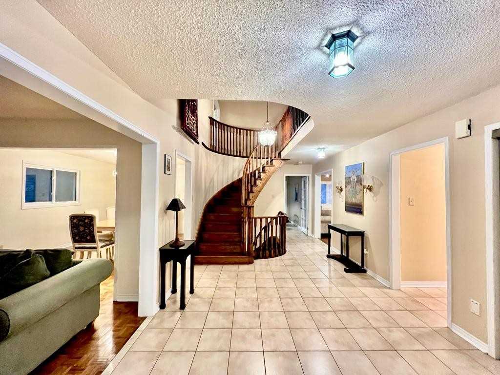 4341 Idlewilde Crescent