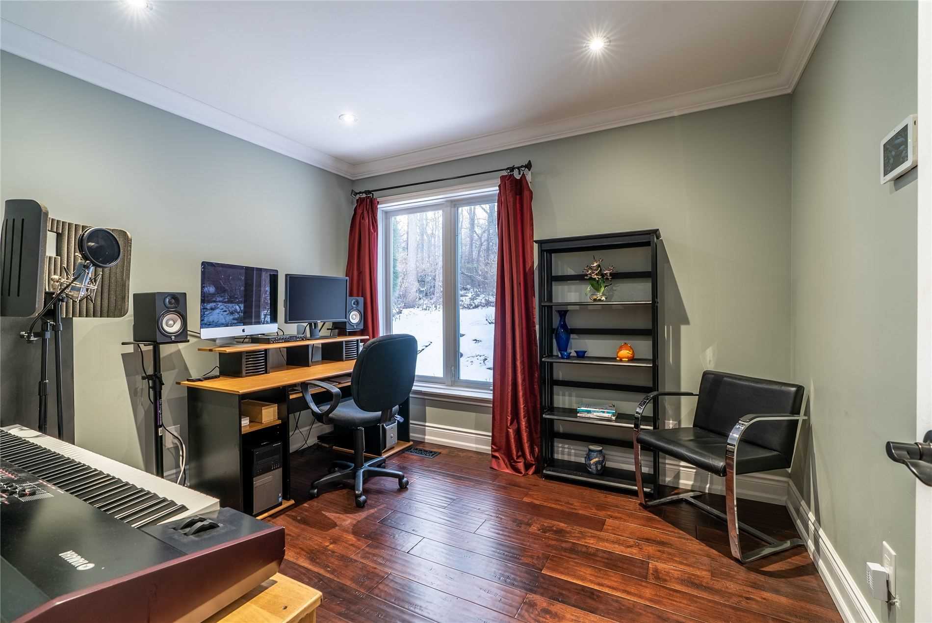 21 Southridge Tr