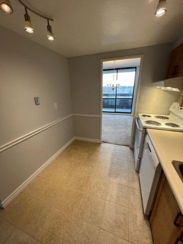 11 Wincott Drive, #711