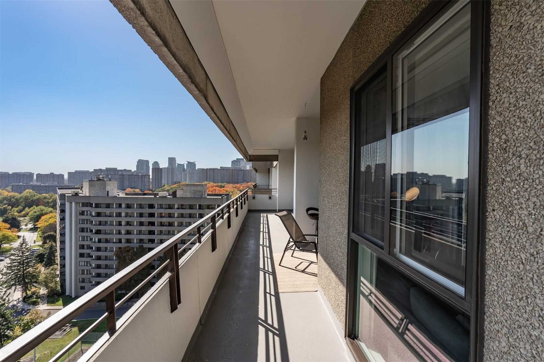1300 Mississauga Valley Blvd, #1405