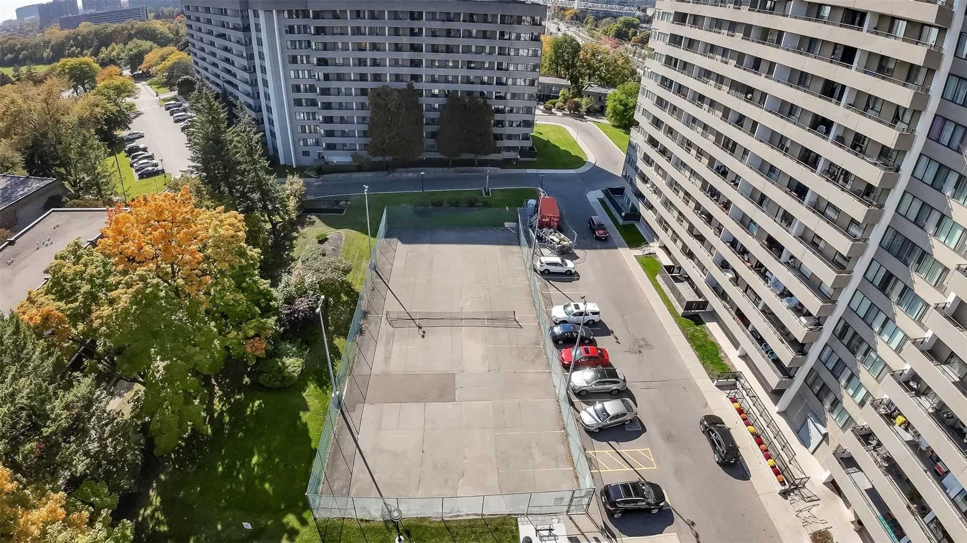 1300 Mississauga Valley Blvd, #1405