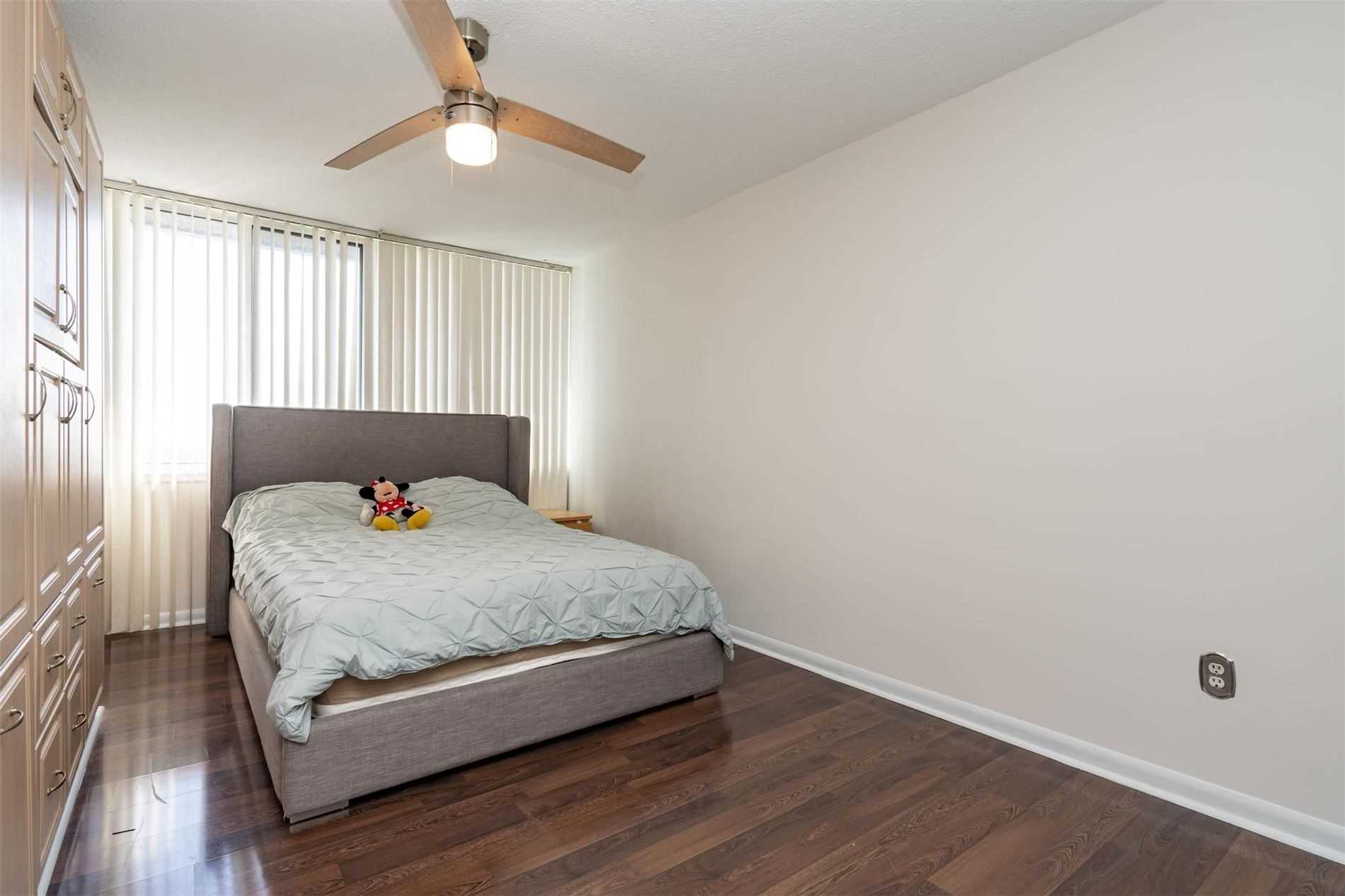 1300 Mississauga Valley Blvd, #1405