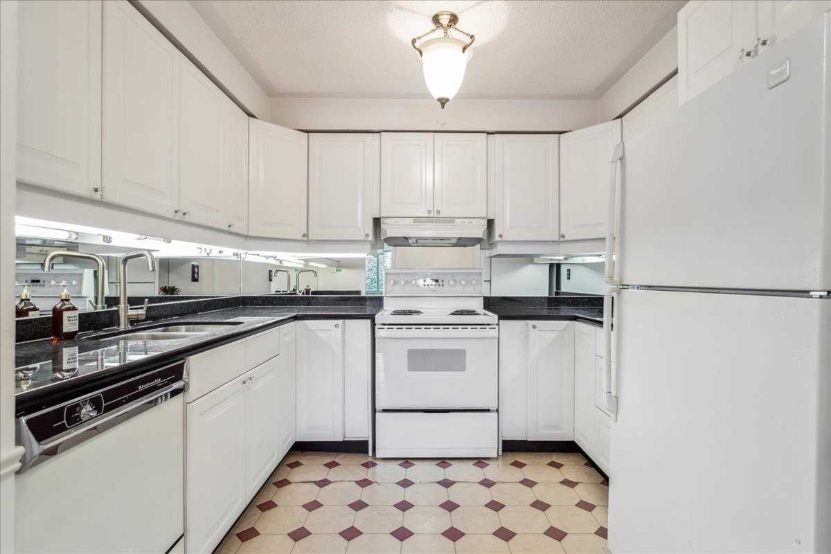 Listing W5836583 - Large Photo # 18