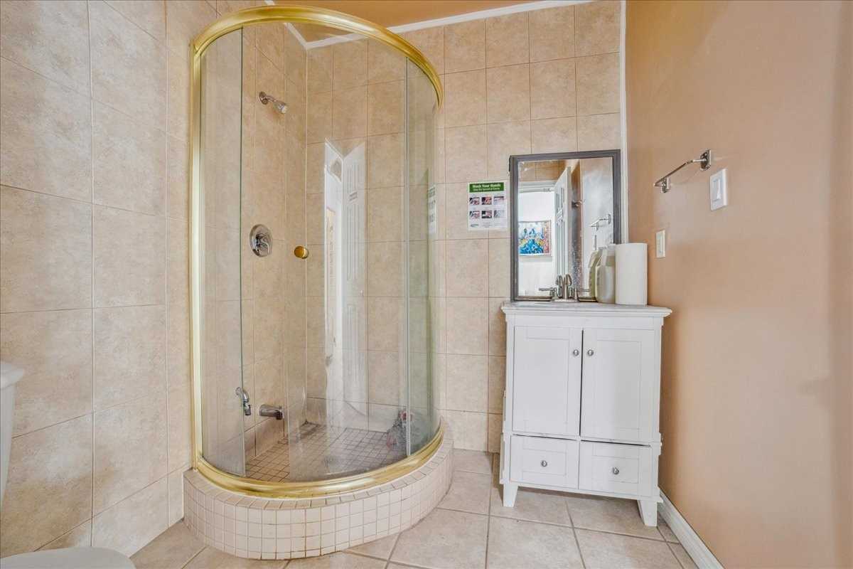 Listing W5836953 - Large Photo # 10